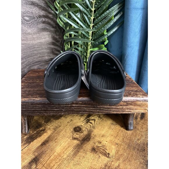 Crocs Classic Clogs 10001-001 in Black. Unisex Men Size 9, Women Size 11. NWT! - Picture 6 of 12